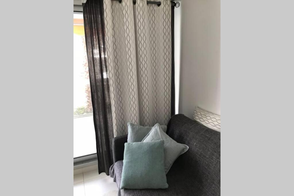 App Le Rocazur Avec Piscine Et Parking En Bord De Mer A 500M Du Centre Ville 멍똥 외부 사진